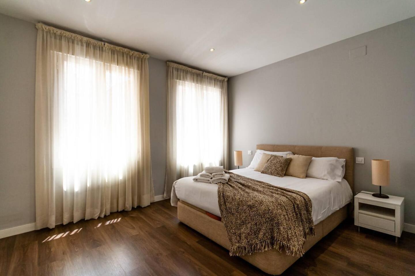 Atico En La Gran Via Con Terraza Lejlighed Madrid Eksteriør billede